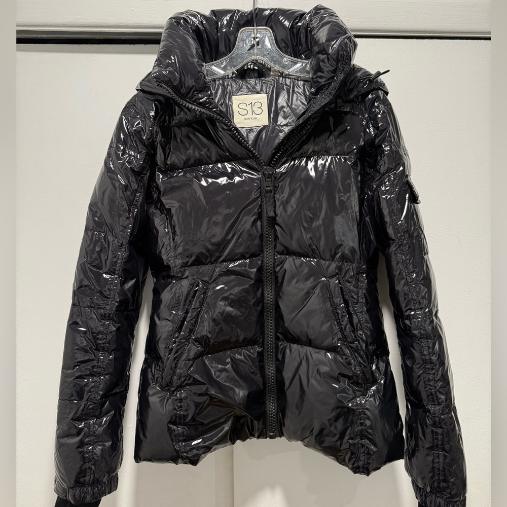 S13 Women’s Hooded Water Resistant Puffer Coat Size M